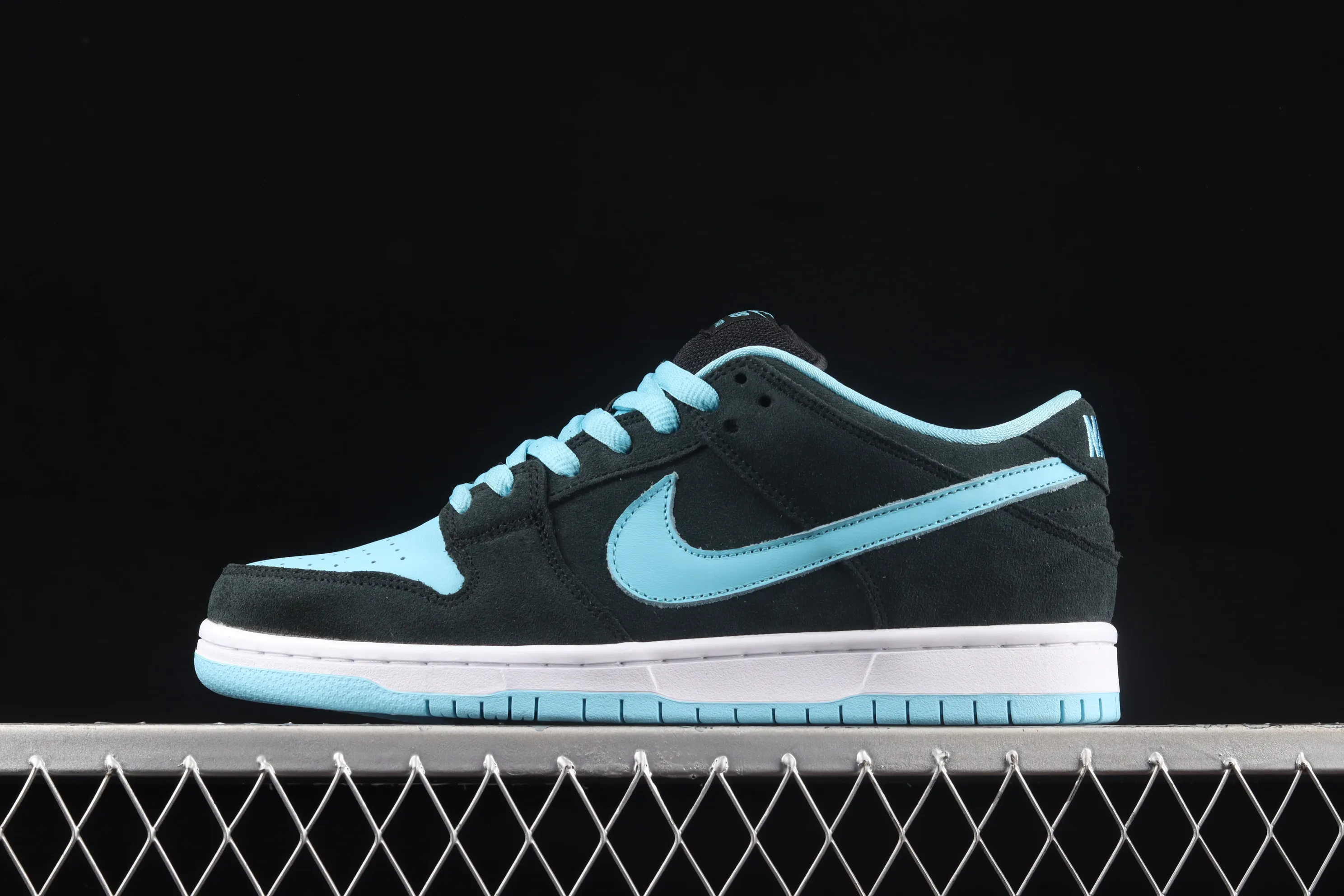 All categories Nk SB Dunk series Nk SB Dunk Low low-top sneakers Nk SB Dunk Low Prm SB smashed backboard fashion casual sneakers 304292-030